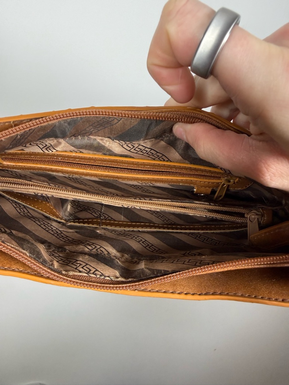 Faux Croc Embossed Western Vegan Leather Bag - Picture 6 of 10